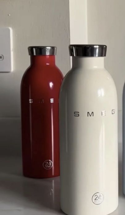 Термос smeg, красного цвета