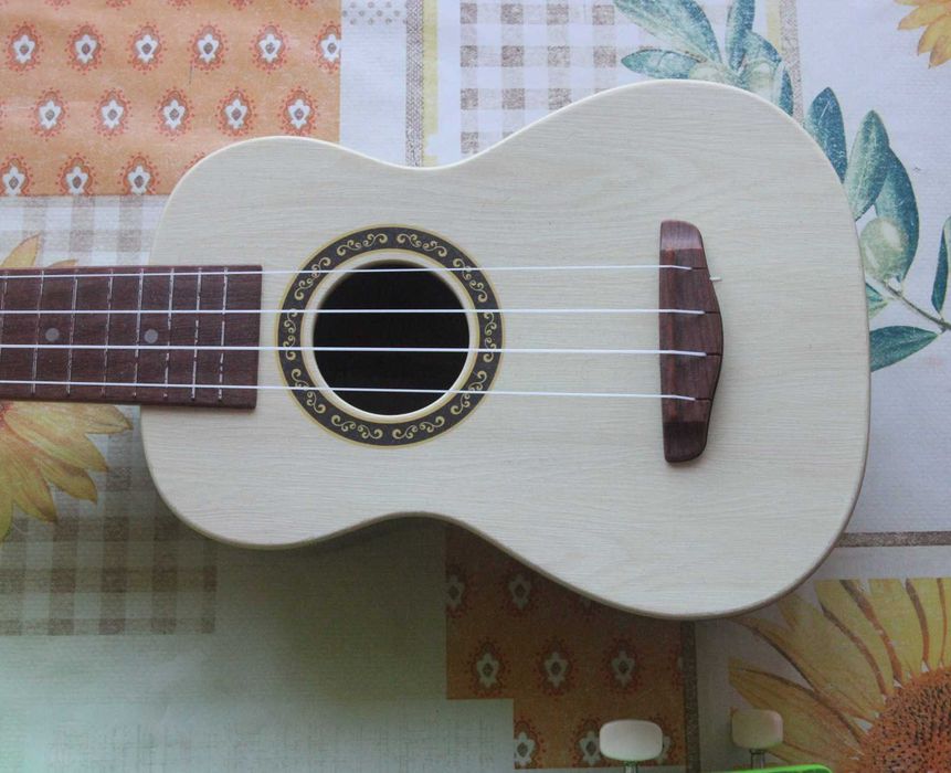 Ukulele Classical - Укулеле поликарбонат