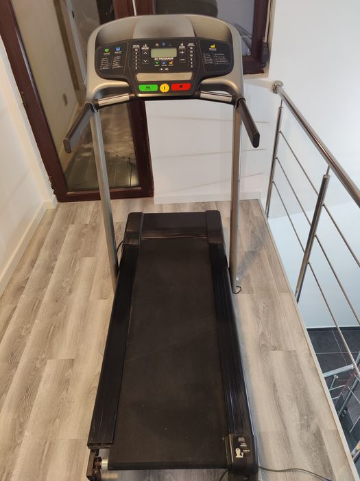 Banda de alergat DOMYOS T540C
Bandă de alergat T540C Conectată 16 km/h