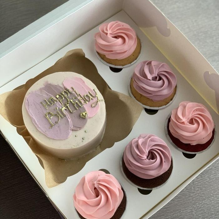 Набор бенто и капкейки