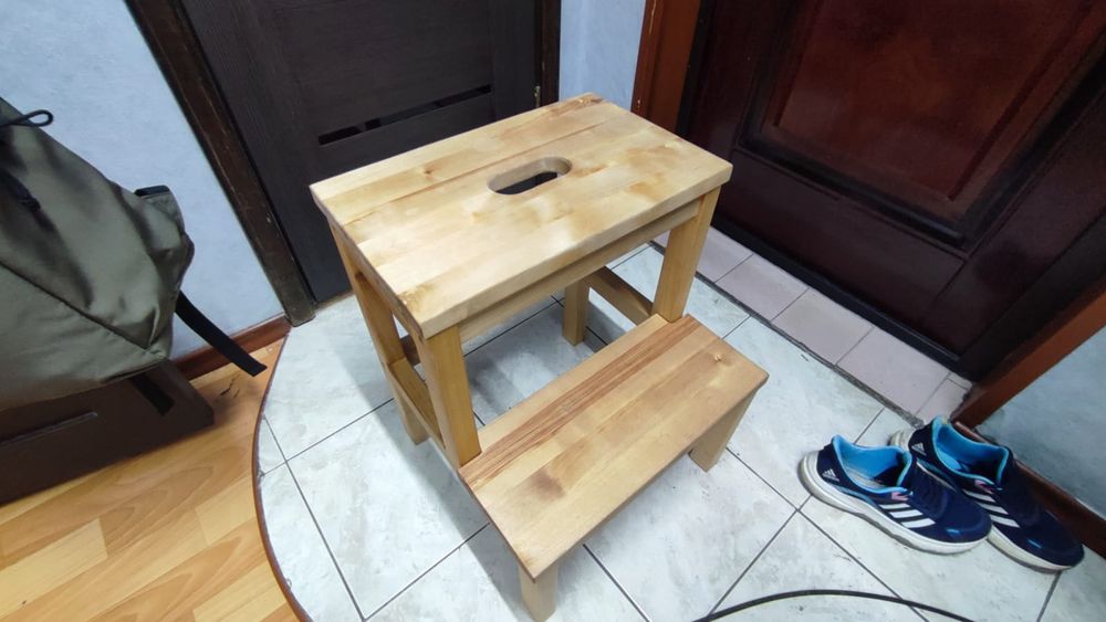 Стул-стремянка с удобной ручкой