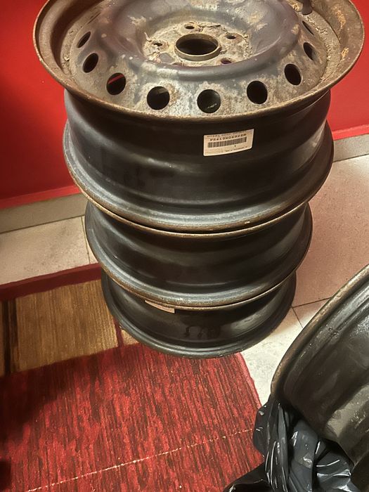 Продавам джанти за Toyota