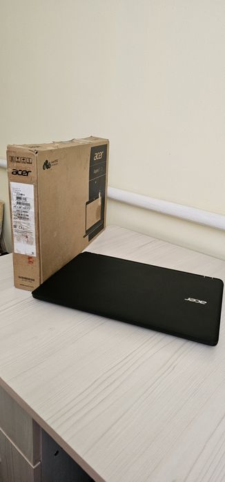 Ноутбук Acer в хорошем состоянии