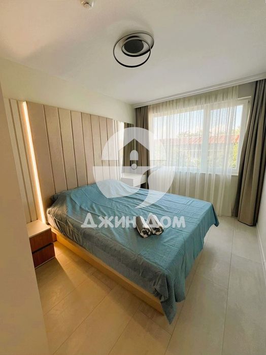 Продава се Двустаен апартамент в к.к. Слънчев бряг - 51 кв.м за 1922 €/кв.м - Снимка #3