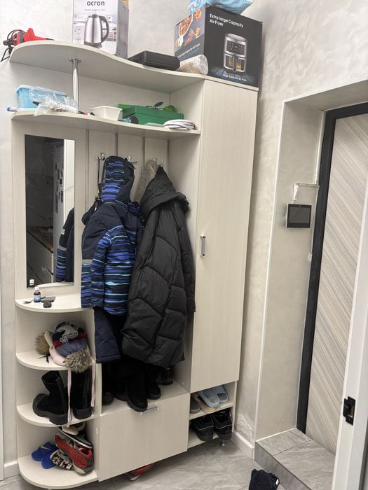 Продам прихожую в хорошем состояние