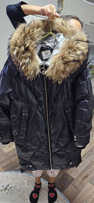 Продам куртку женскую