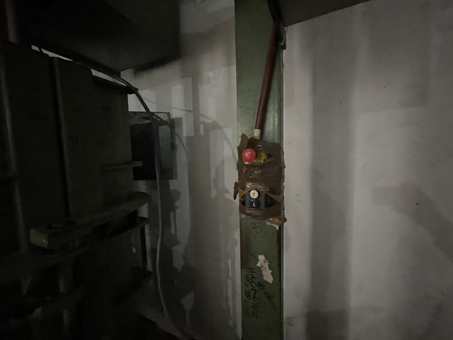 Преса/балировачка за дрехи