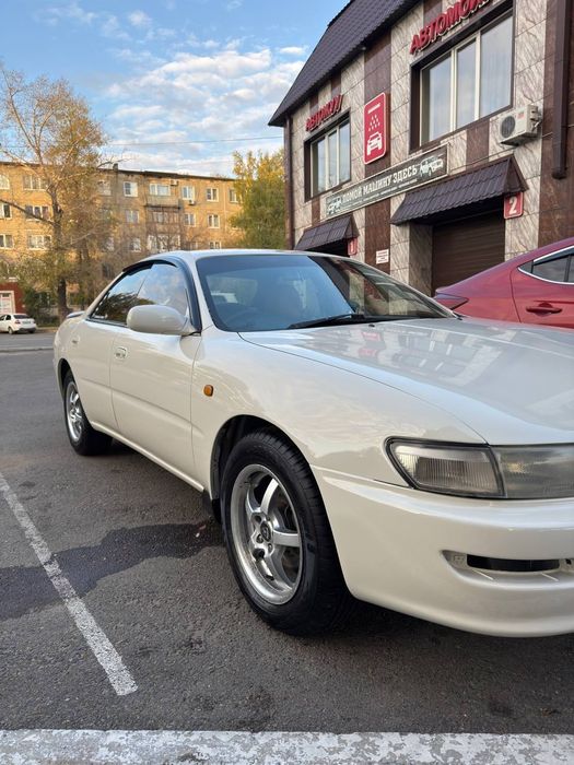 Продам тайоту Карину ед