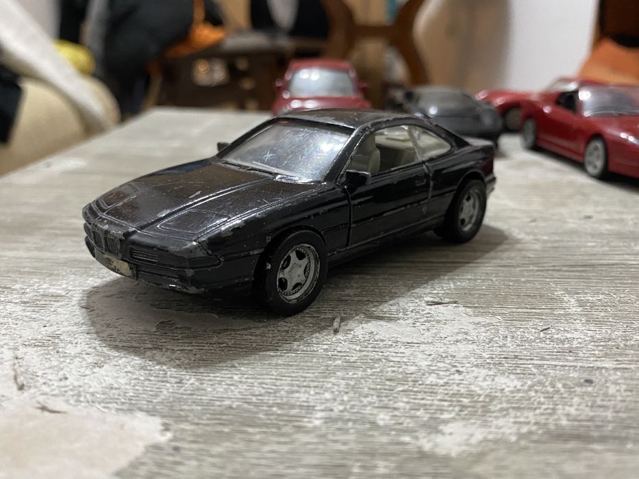 Метални колички Burago Italia/Maisto 1:43