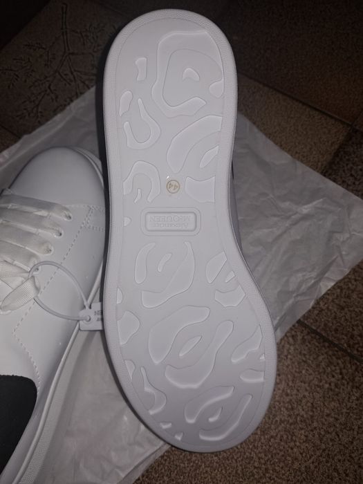 Adidasi Bărbați Alexander McQueen  (NOI) Marimea 44 (Originali)