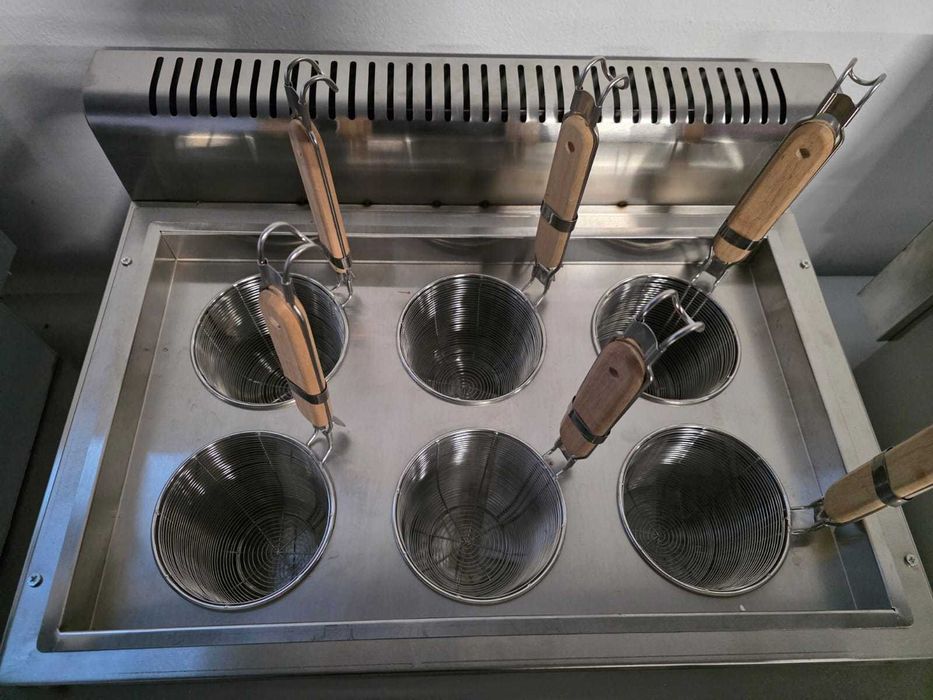 Masina fiert paste GPL cu 6 camere noua,Aparat Fiert paste ,NOU