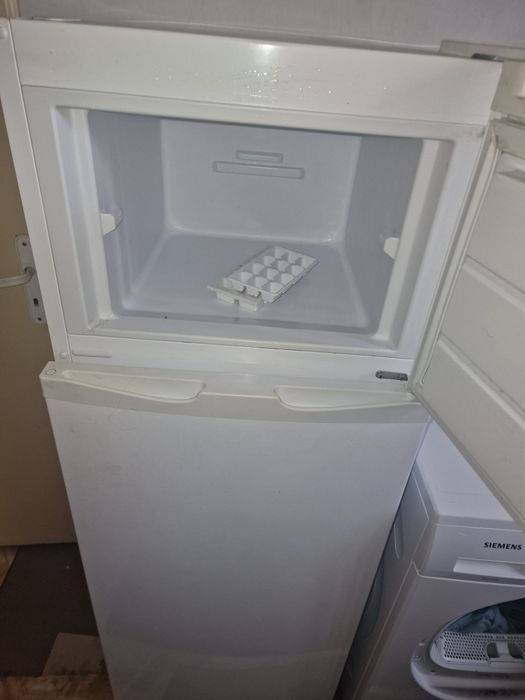 Хладилник с добро състояние