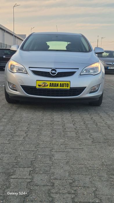 Opel Astra J - An 2011 - 1.6i 116Cp - CIV Eliberat / RAR Efectuat