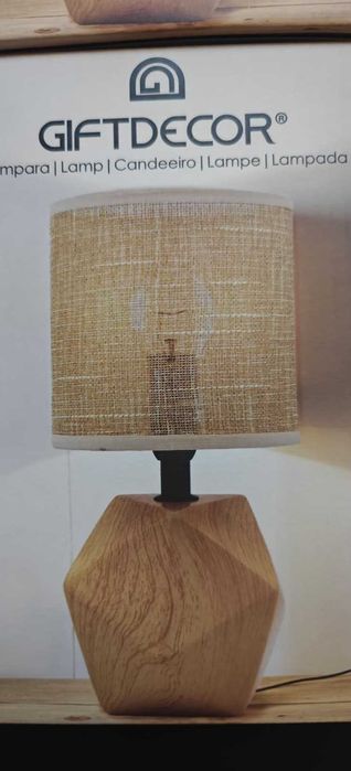 Lampă decorativă – efect lemn, stil modern, 7 modele