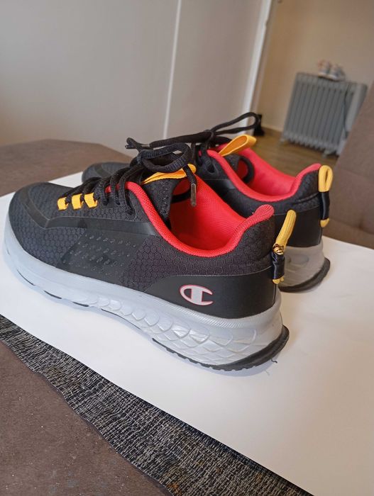 Маратонки Champion