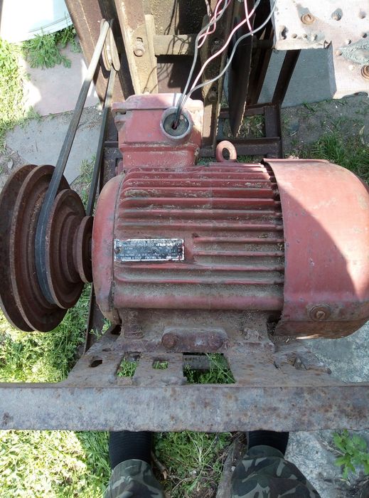 Продам циркулярку. 220в