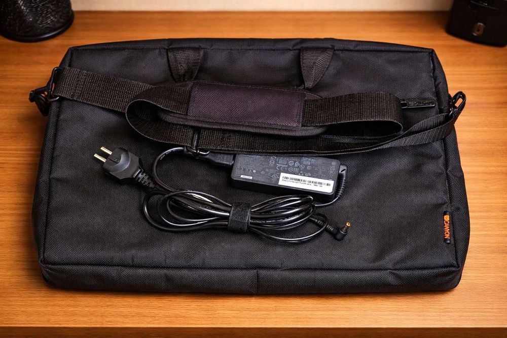 Продавам Lenovo IdeaPad V15 G3 IAP/i5-1235U/16GB RAM/512GB NVMe + 1TB SATA3