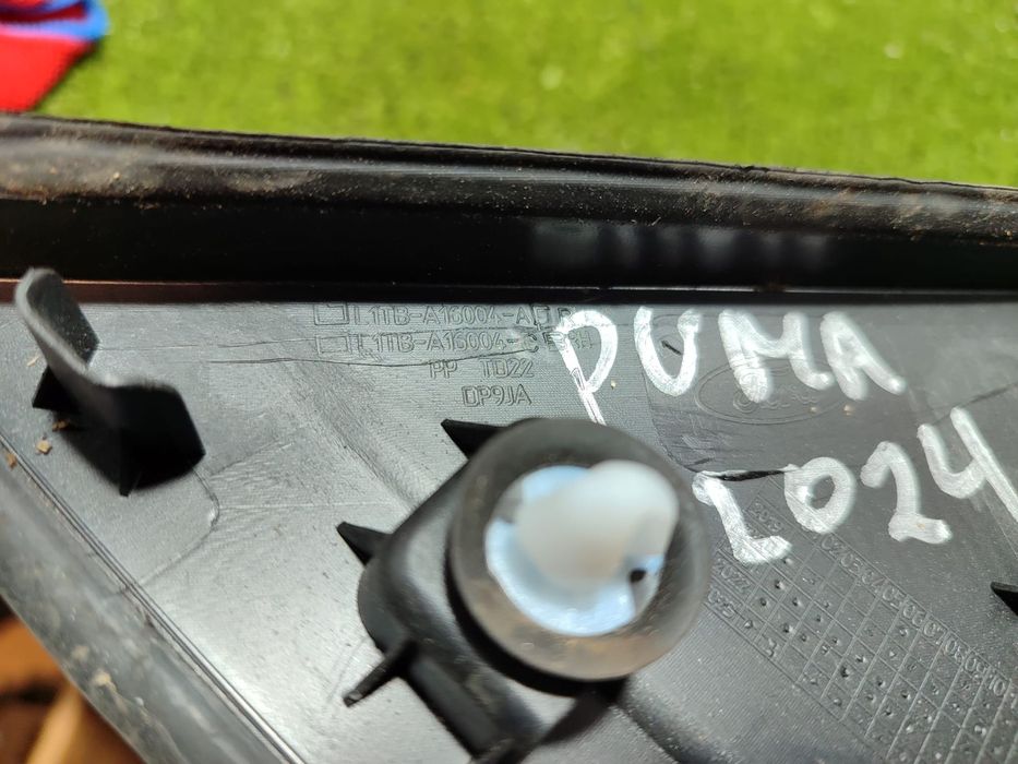 ORNAMENT OGLINDA DREAPTA FORD PUMA 2024 1.0 BENZINA EcoBoost Hybrid MHEV COD OEM L1TB-A16004-A / 2020-2024