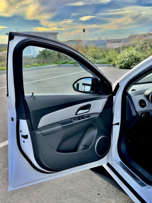 Продавам личния си автомобил!