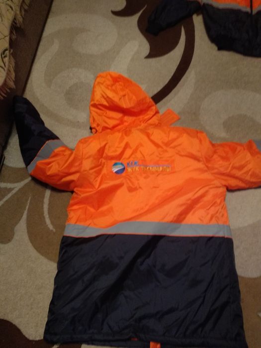 Продаю спецодежду