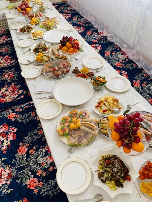 Продам два стола недорого б/у