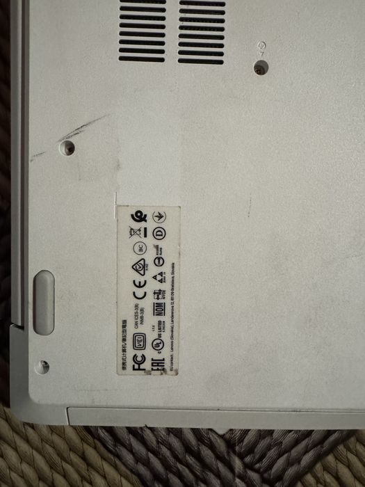 Vand / dezmembrez laptop lenovo (placa de baza arsa)