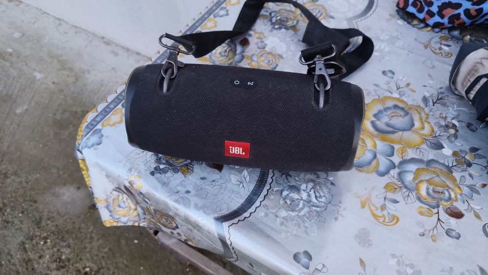 Boxa jBL originala