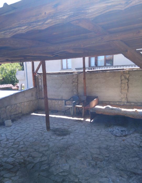 Продава етаж от къща в с.Дяково