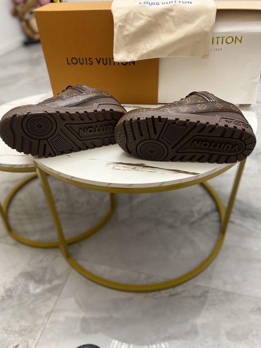 Louis Vuitton maxi sneakers 43