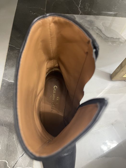 Продам новые сапоги