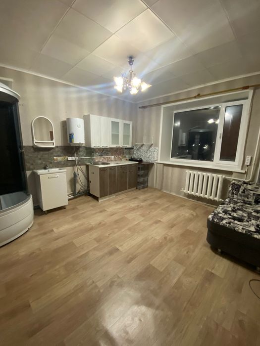 ПРОДАМ комнату в общежитии в центре города