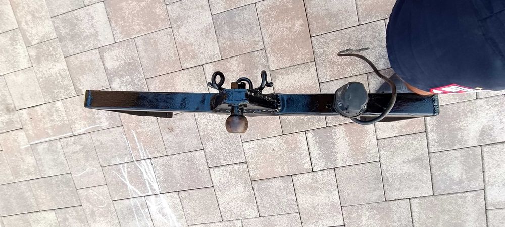 Vand cui de remorca/ cârlig de remorca universal