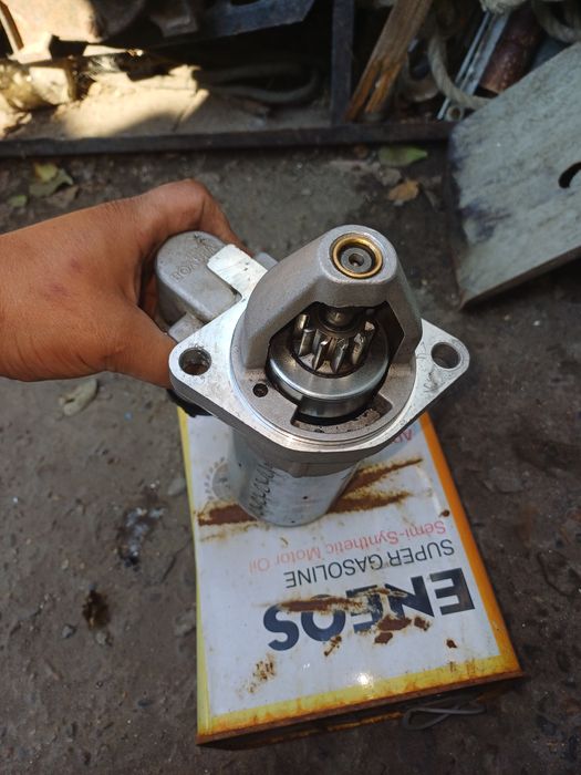 Стартер на ваз2114  почти новый