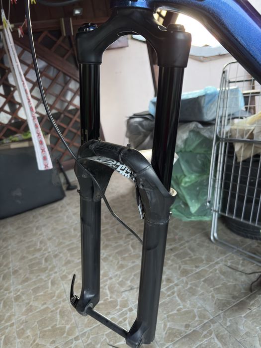 Furca rockshox lyrik rct3 180mm