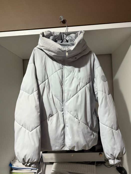 Продам куртку демисезонную