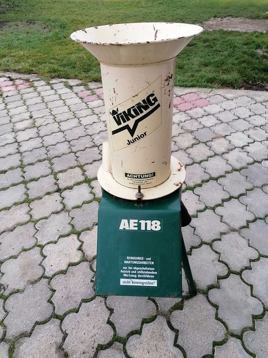 Tocator  Viking  pentru mere , crengi , resturi vegetale