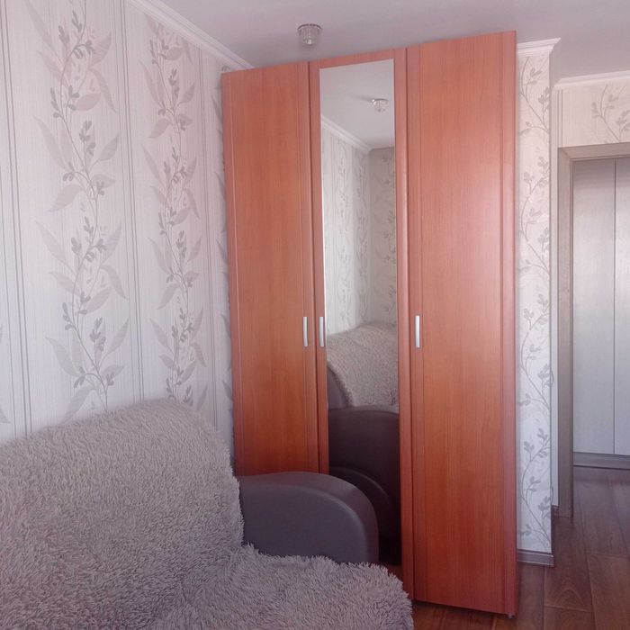 Шкаф для одежды продаю