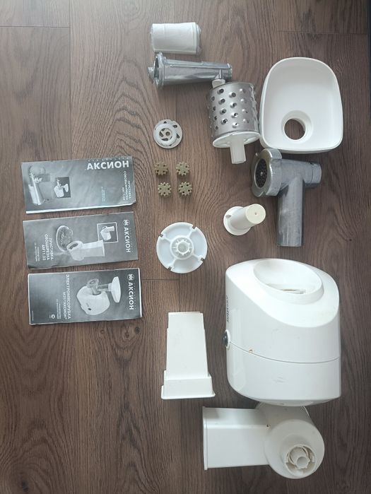 Продам электромясорубку 3в1