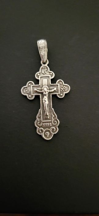 Продам серебряный крест
