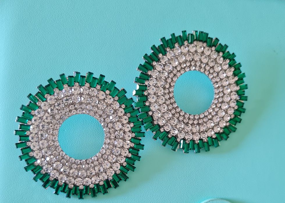 Обици с диамантен ефект