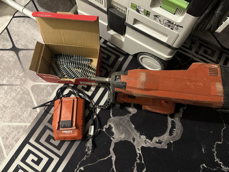 Продам пневмопистолет Хильти Hilti