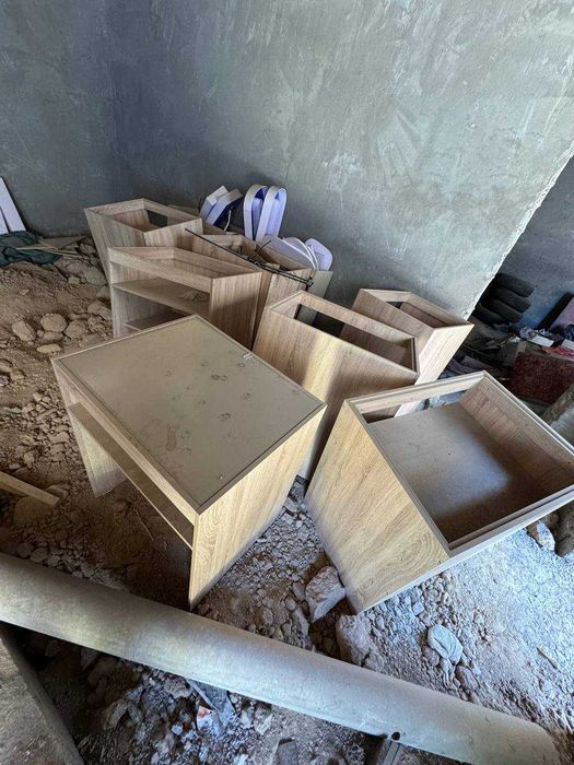 do'kon uchun mebel sotiladi. продаётся мебель для магазина