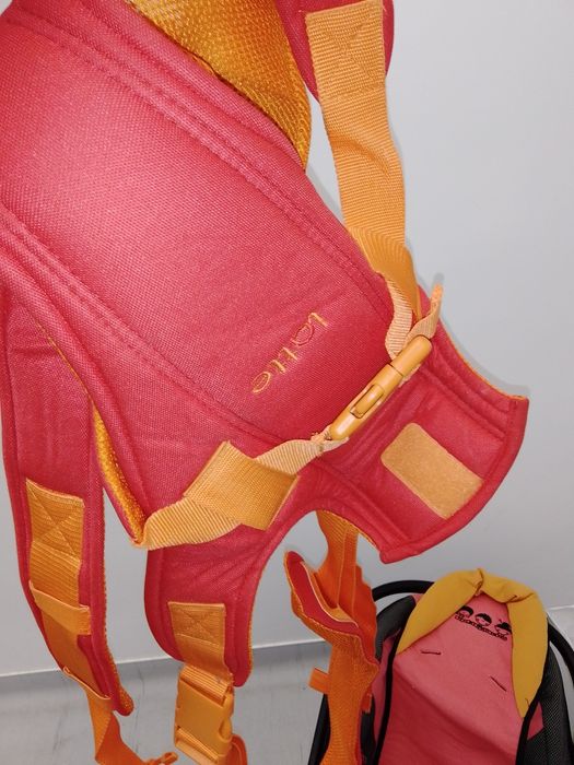 Столче за кола с подарък кенгуру