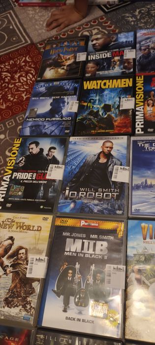 Vand DVD originali cu filme toate categoriile si desene animati