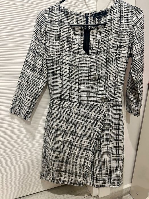 Официална къса рокля