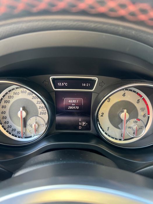 Mercedes Benz CLA 220