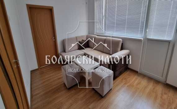 Продава се Четиристаен апартамент в Велико Търново, Център - 134 кв.м за 1232 €/кв.м - Снимка #1