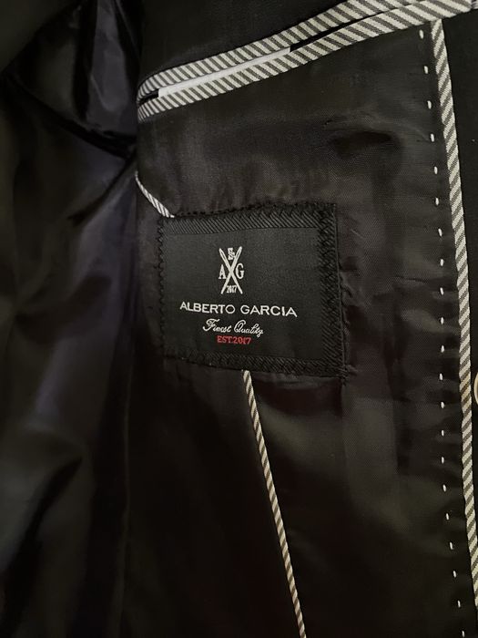 Costum Negru Elegant Alberto Garcia