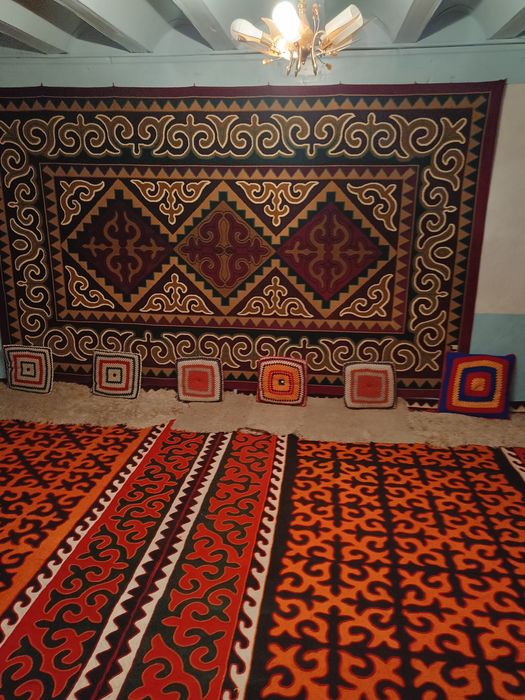 Сырдак, корпешки, подушки