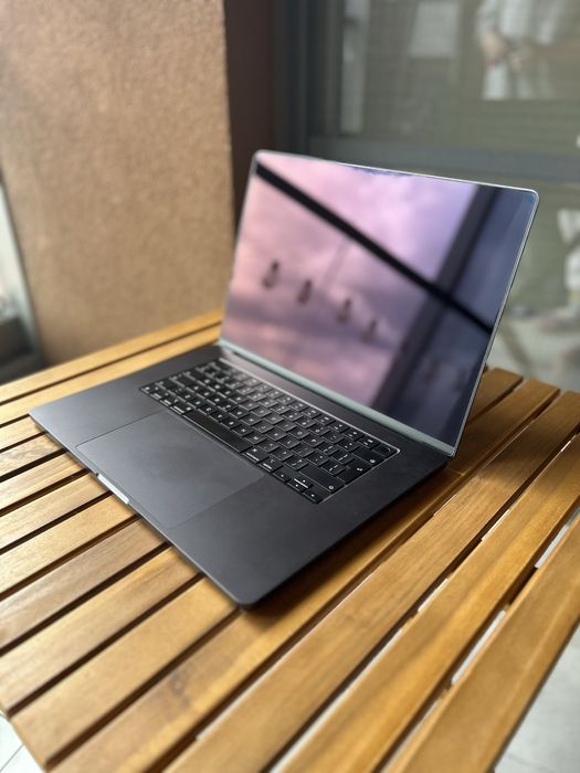 MacBook Pro 16” M3 Pro, 18 RAM, 512 SSD • ВЪЗМОЖЕН КОМЕНТАР ПО ЦЕНАТА